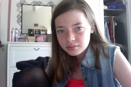 Hey ! sa c moi, commet vous me trouvez? dites le moi dans le livre d'or! Pris le 4 mai 2014